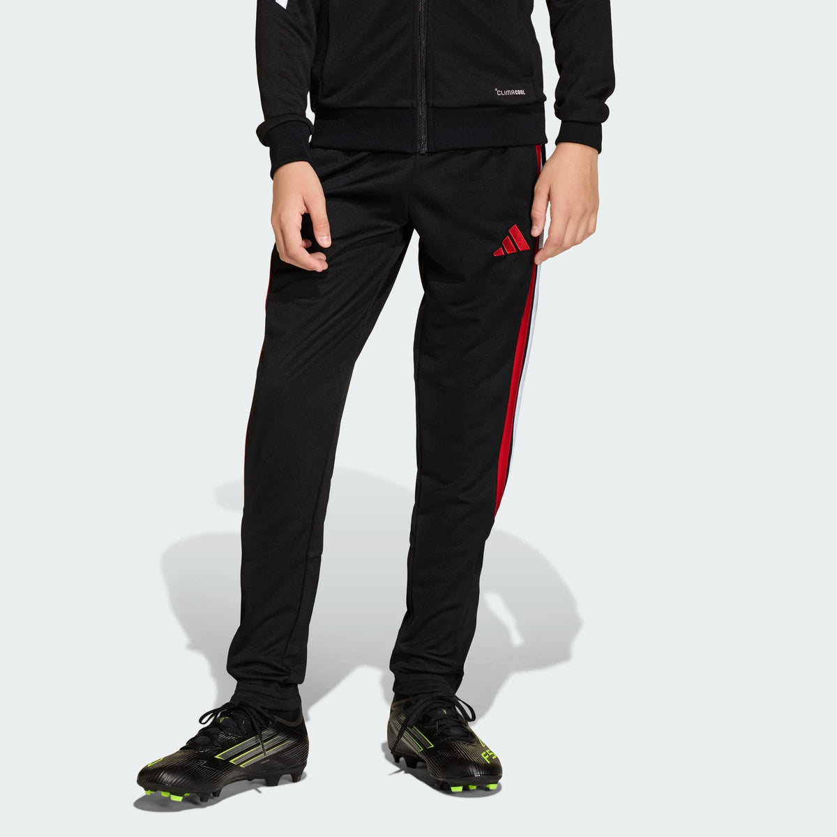 Black / Team Power Red 2-