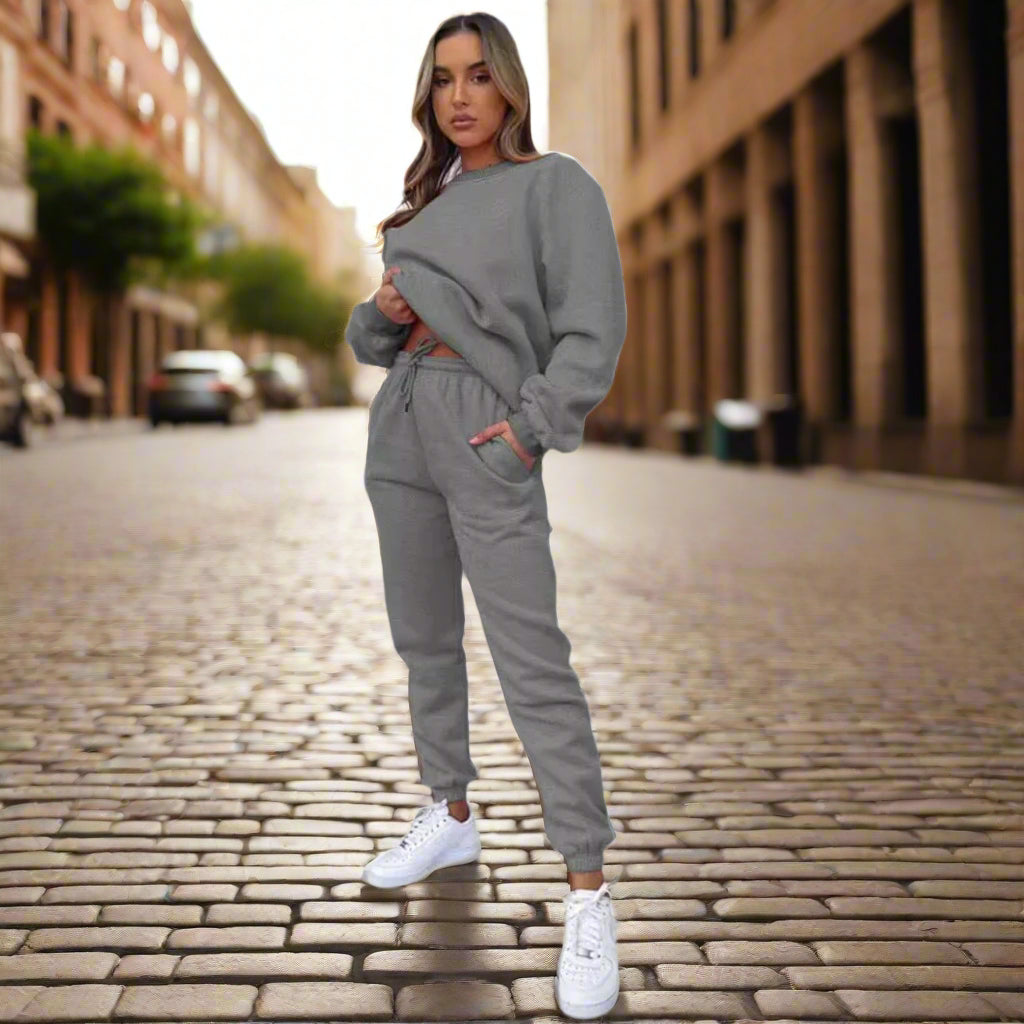 Women's Oversized Drop-Shoulder Sweatshirt & Jogger Pants Sweatsuit Set