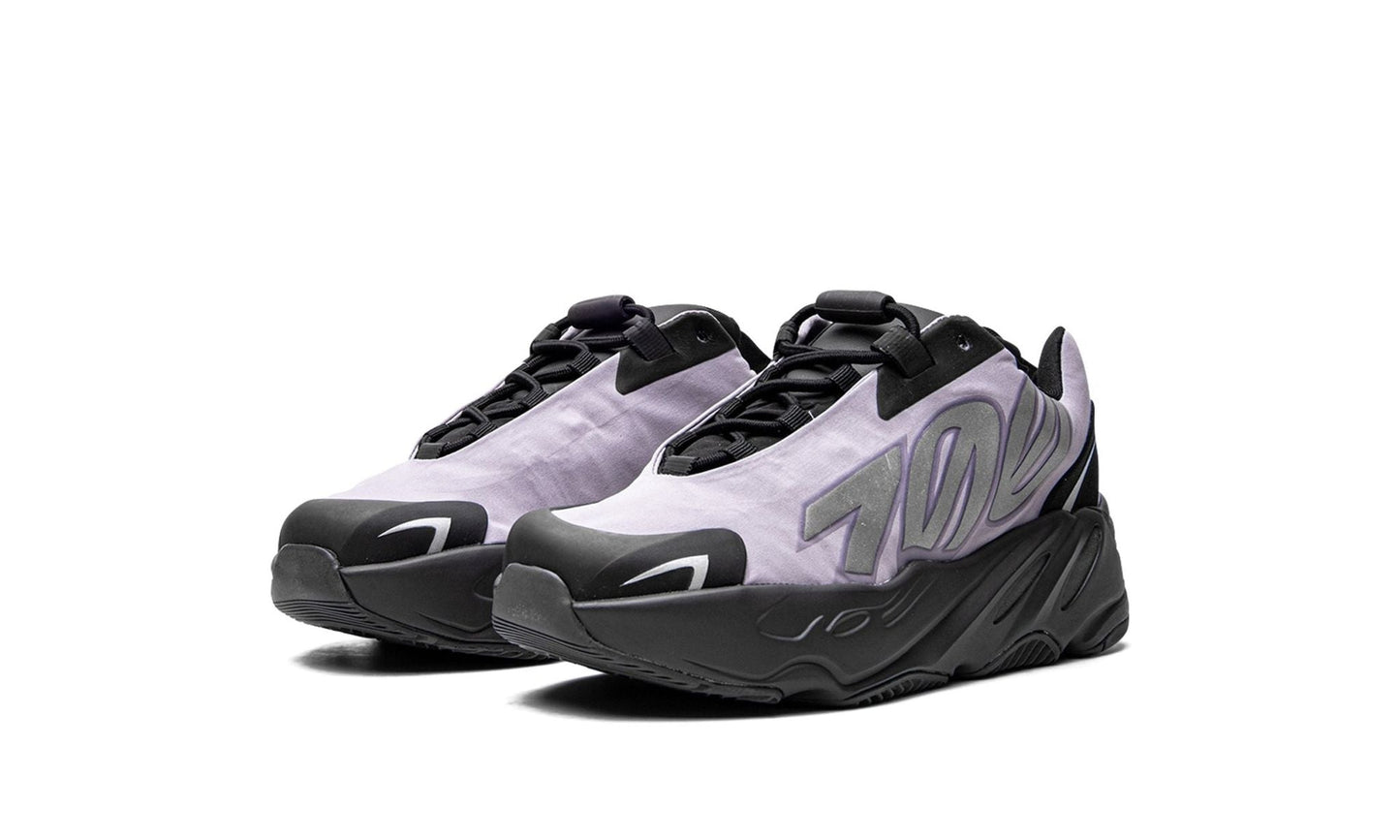 Kids adidas Yeezy 700 Mnvn