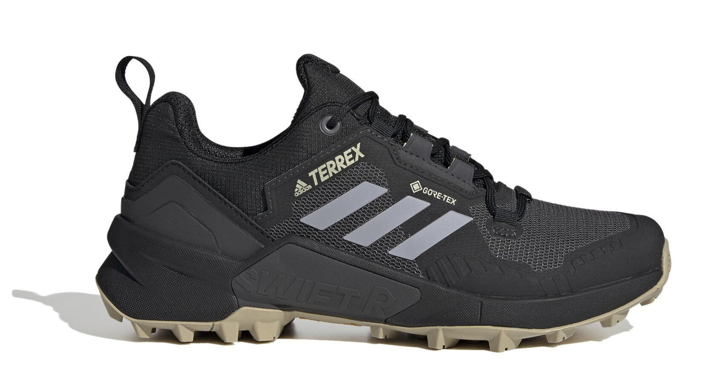 Core Black/Halo Silver/Dgh Solid Grey-