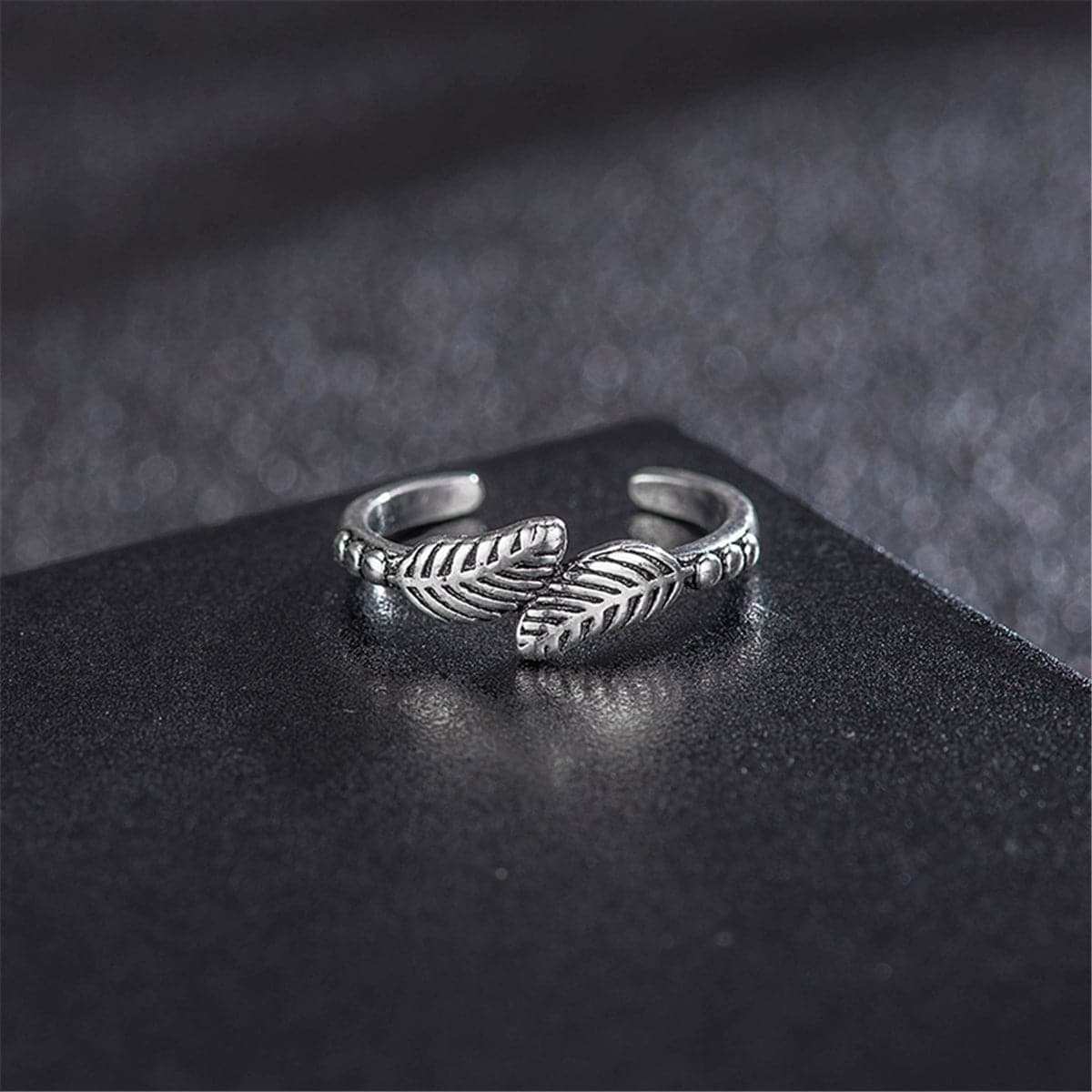 Cubic Zirconia & Silvertone Leaf Adjustable Toe Ring Set