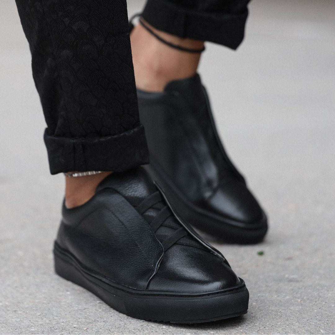 Black Grainy-