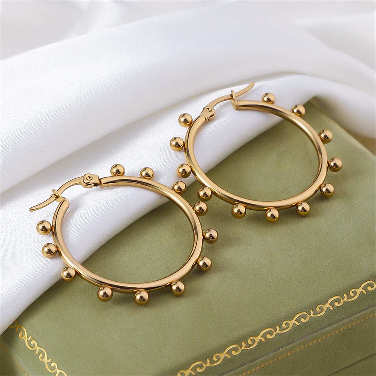Metallic-
