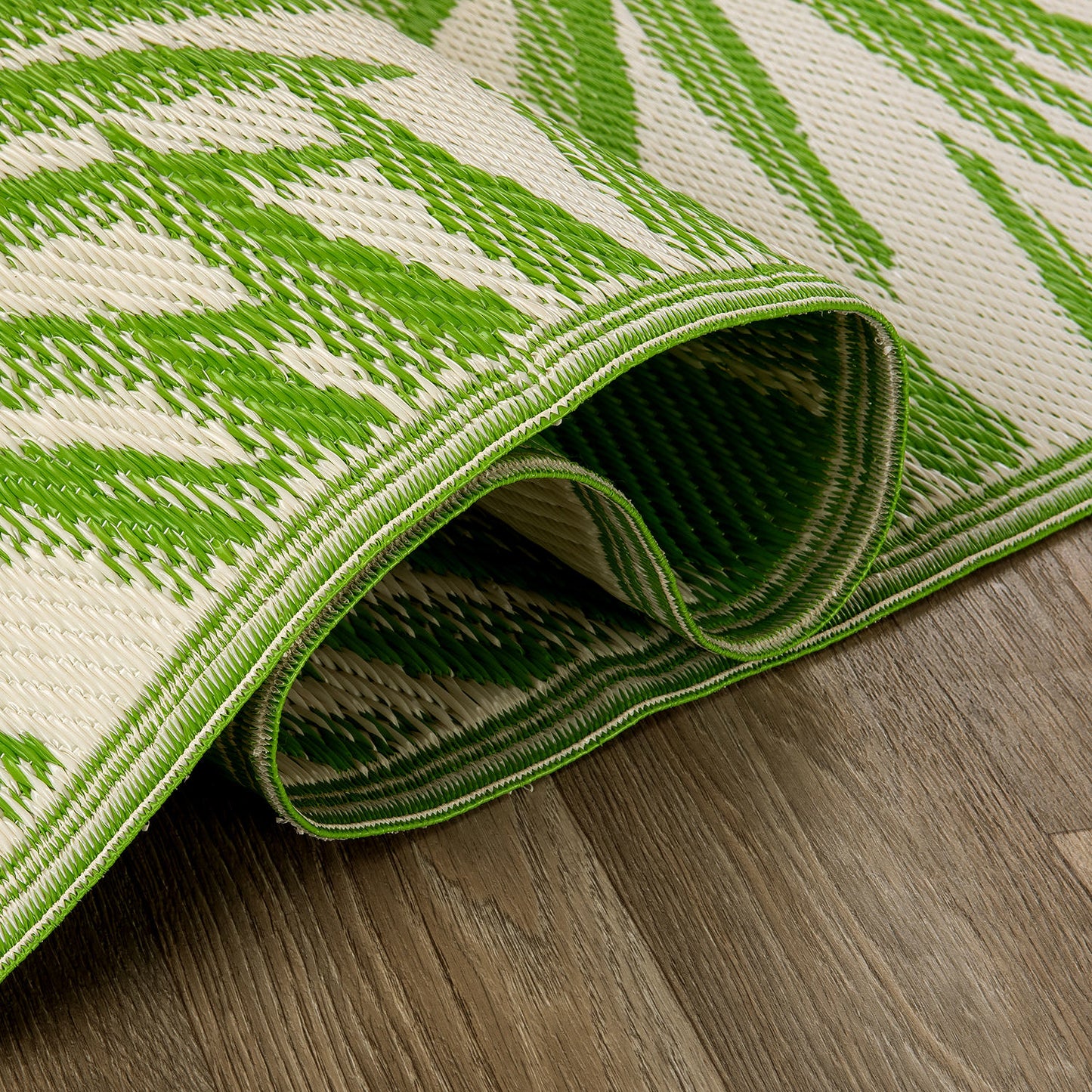 GREEN-