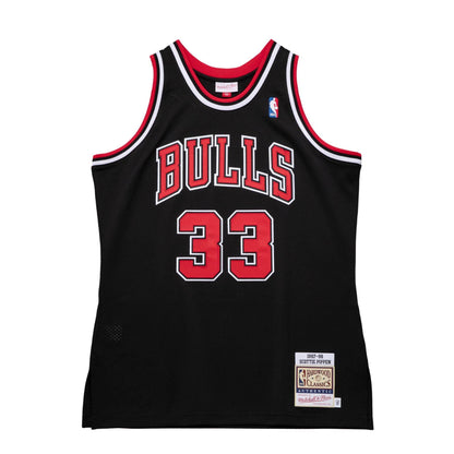 Mitchell & Ness Men's Authentic Alternate Jersey Bulls 1997 Scottie Pippen Jerseys