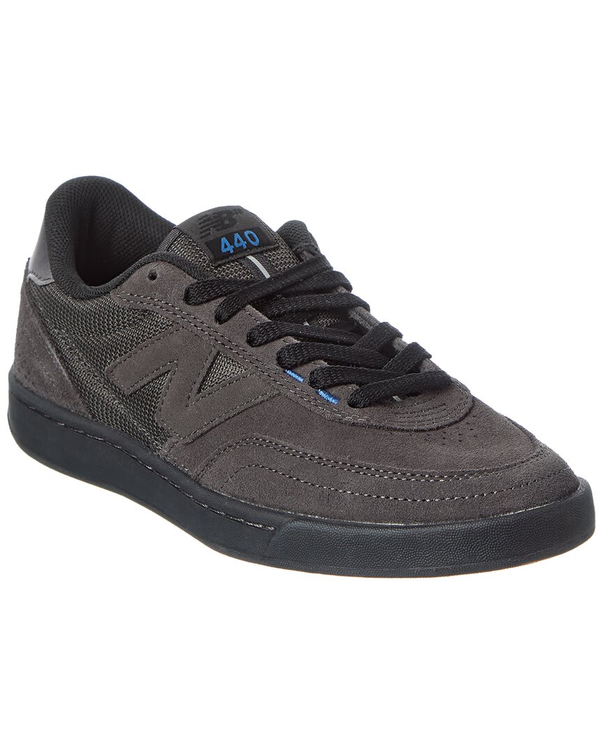 BLACK BLACK-