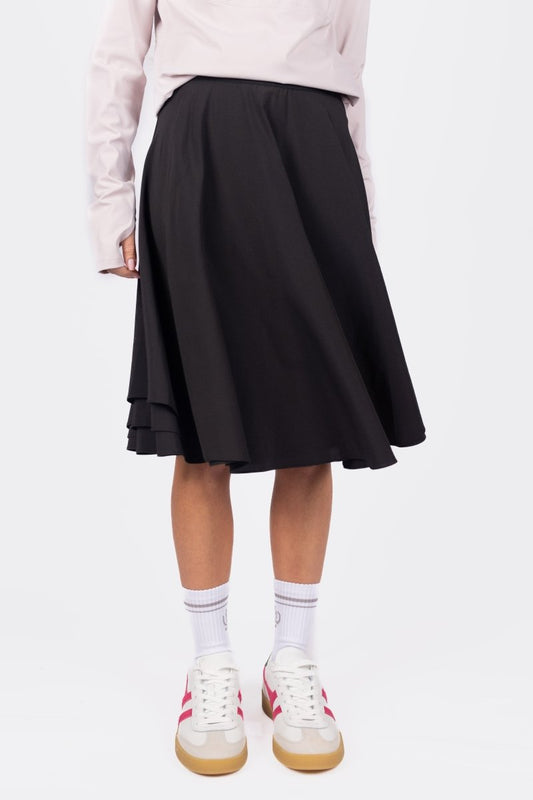 Ascend Skirt (Black) 24"