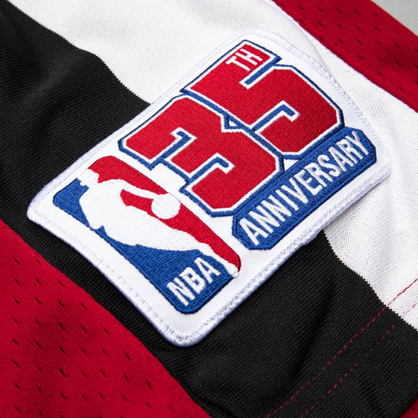 Mitchell & Ness Men's NBA Authentic Shorts Trail Blazers 80