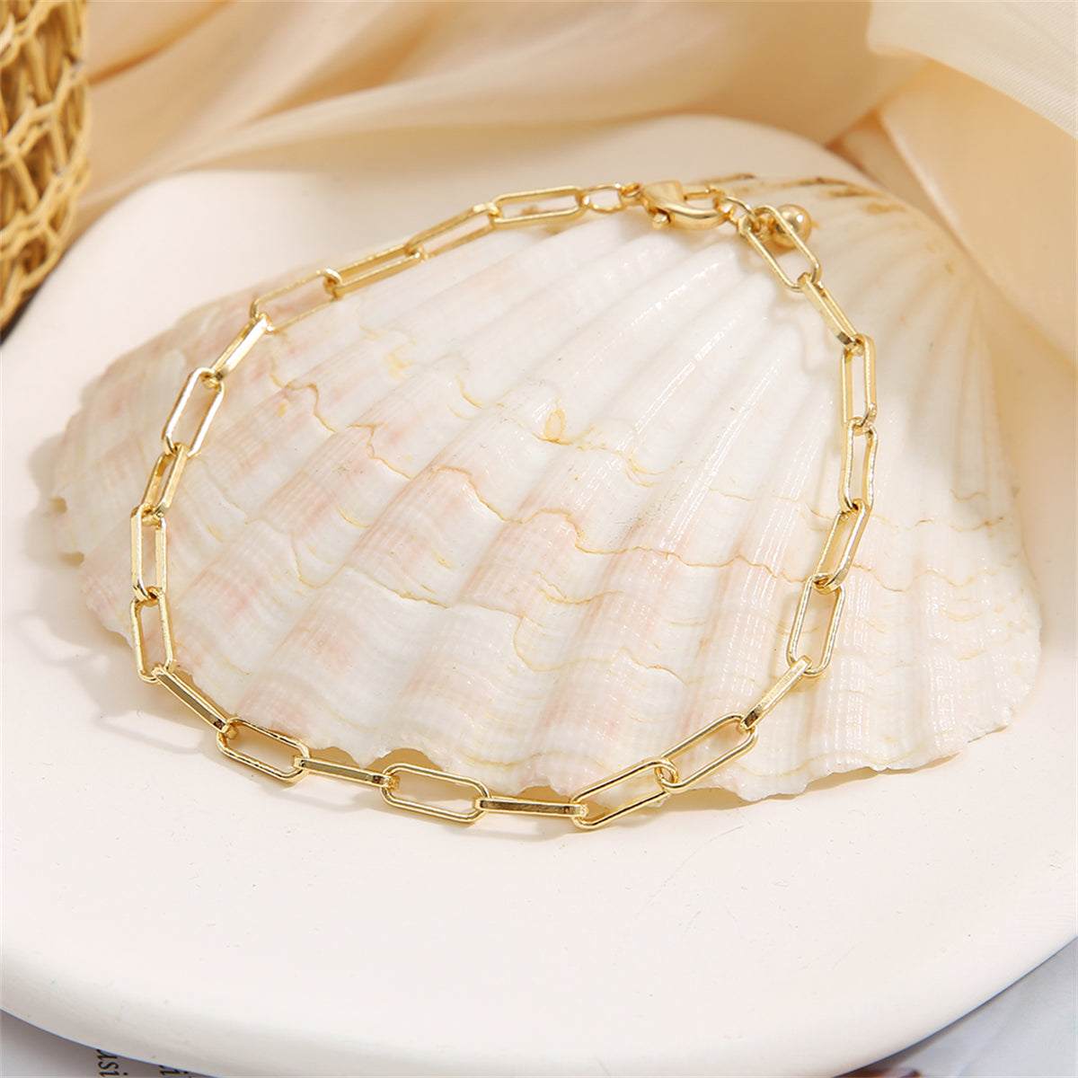 Metallic-