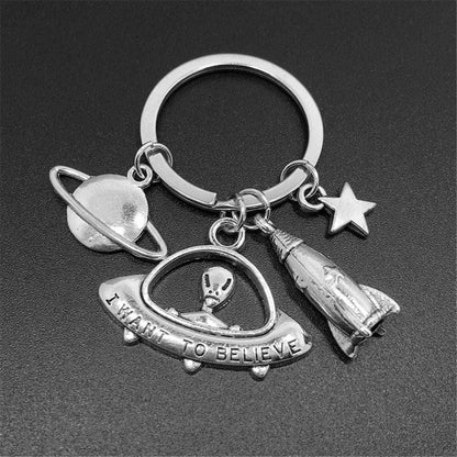 Silvertone 'I Want to Believe' Alien Key Chain