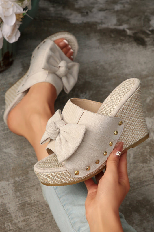 Threaded Pear Nyomi Studded Wedge Platform Slippers