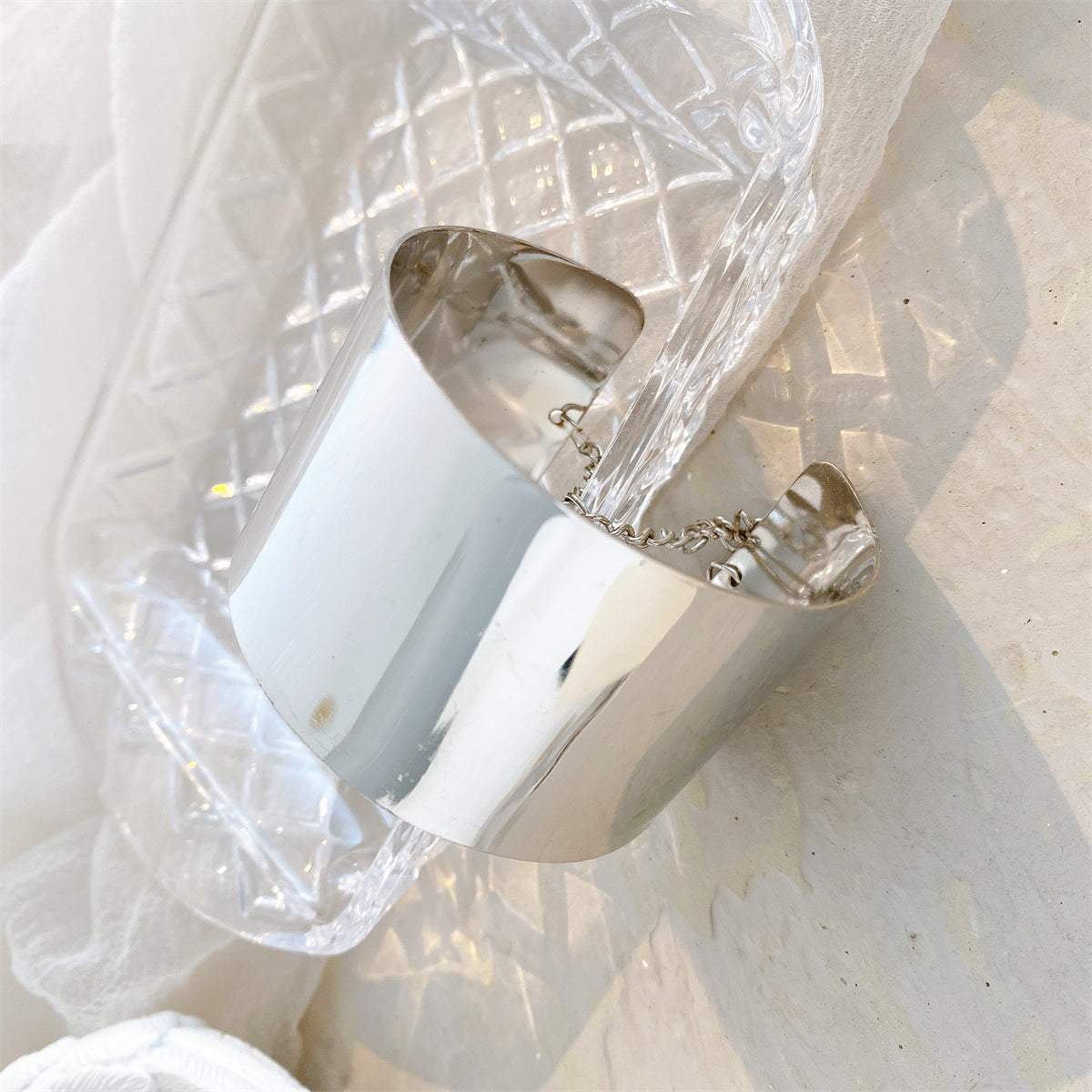 Metallic-