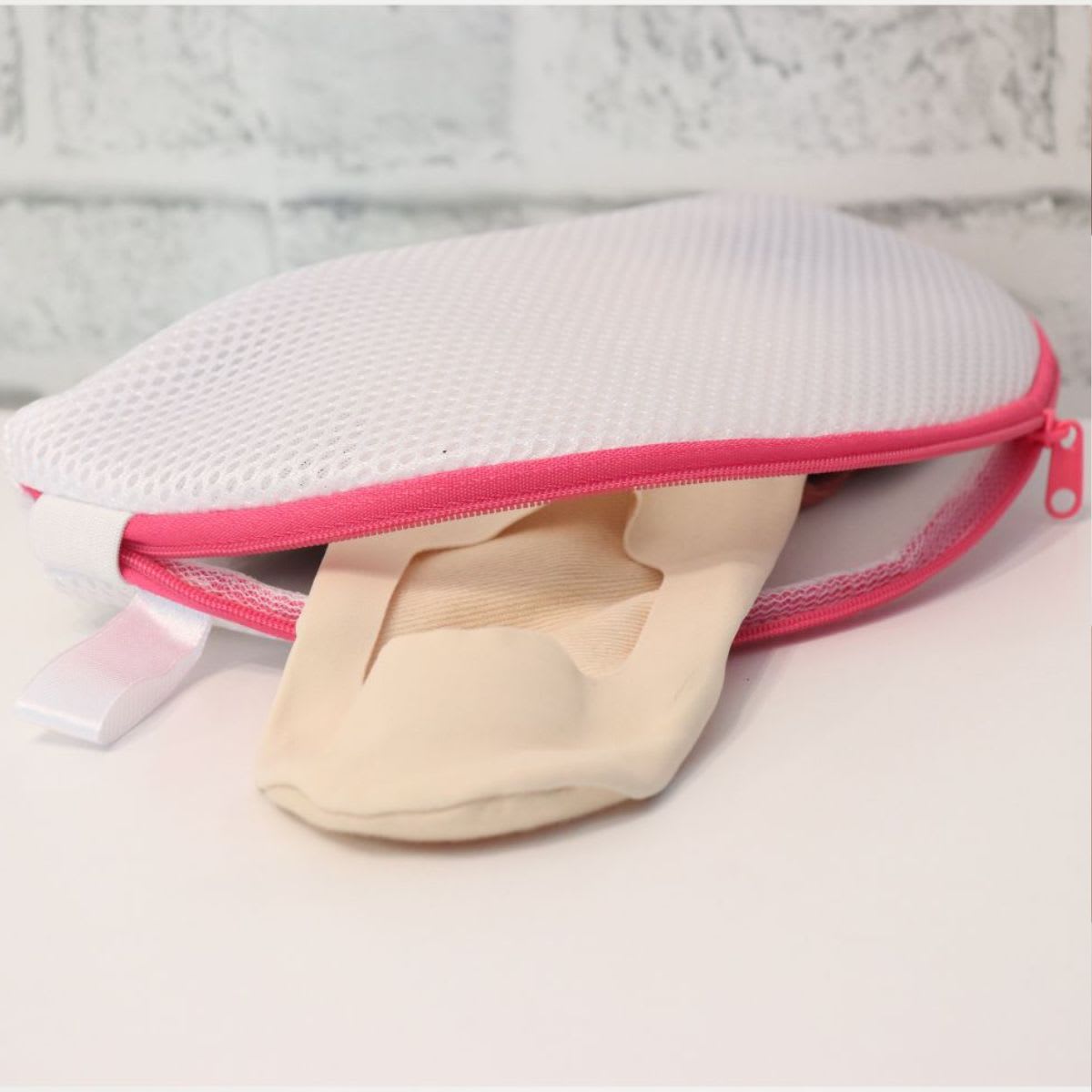 Double White Mesh With Pink Zipper-