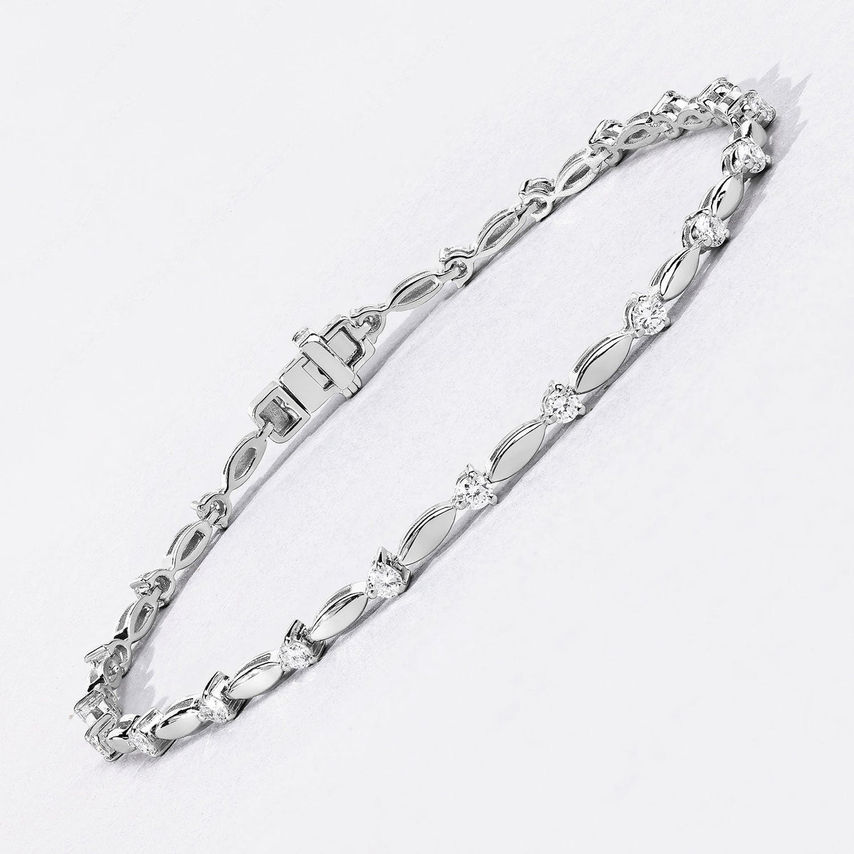 1.05 Cttw Round White Lab Grown Diamond Rhodium over Silver Bracelet