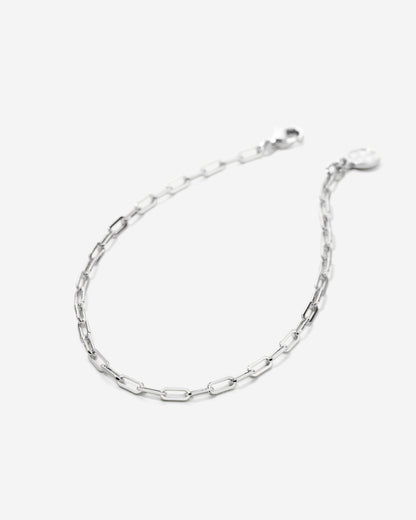 Connected Delicate Paperclip Chain Bracelet