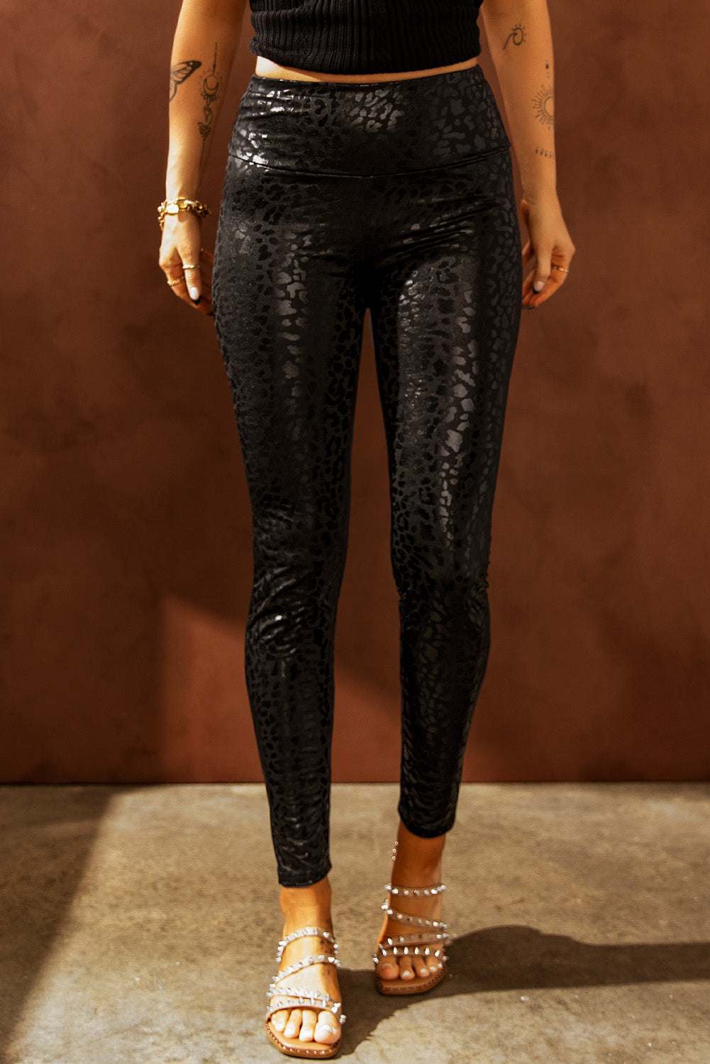 Threaded Pear Adelaide Shiny Leopard Textured Leggings