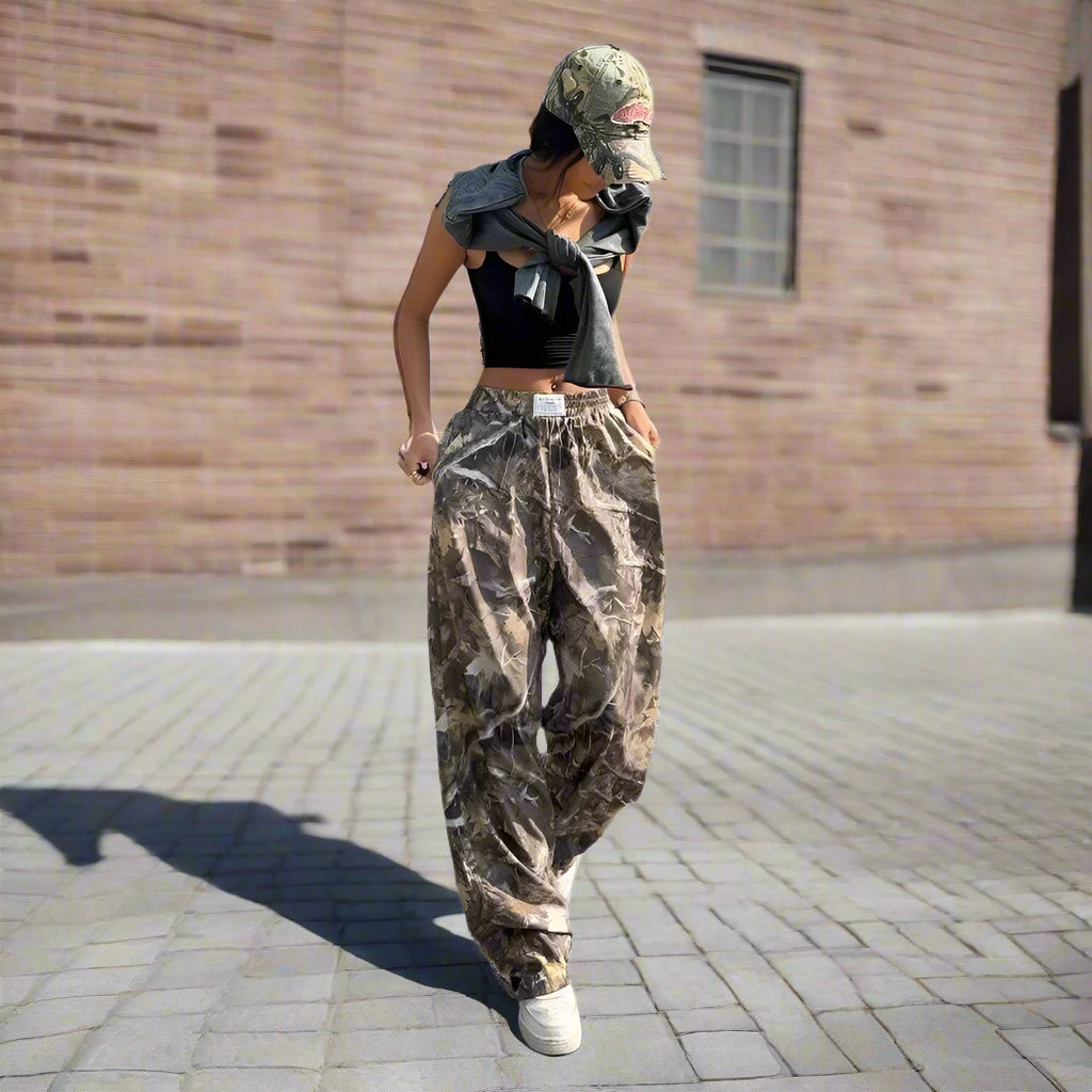 🧢 Women's Y2K Camouflage Cargo Pants