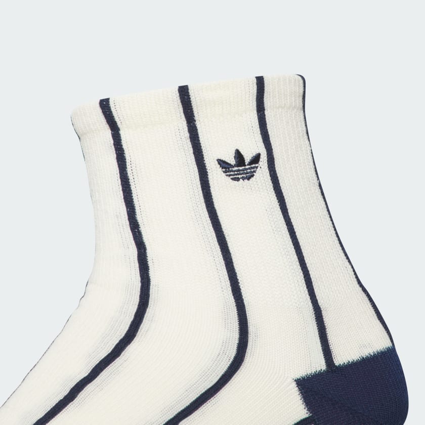Warm Vanilla / Night Indigo / Team Victo-