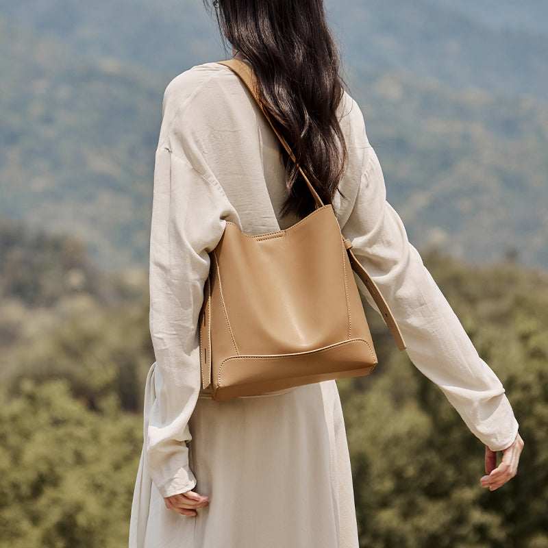 Apricot-