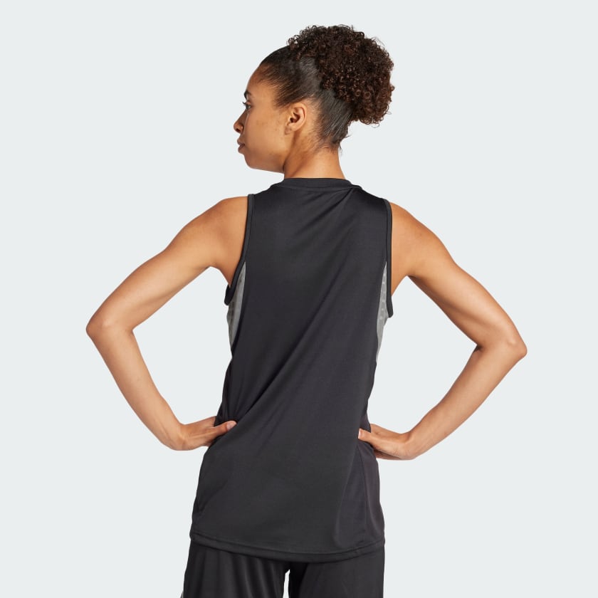 Black / Team Grey Four-
