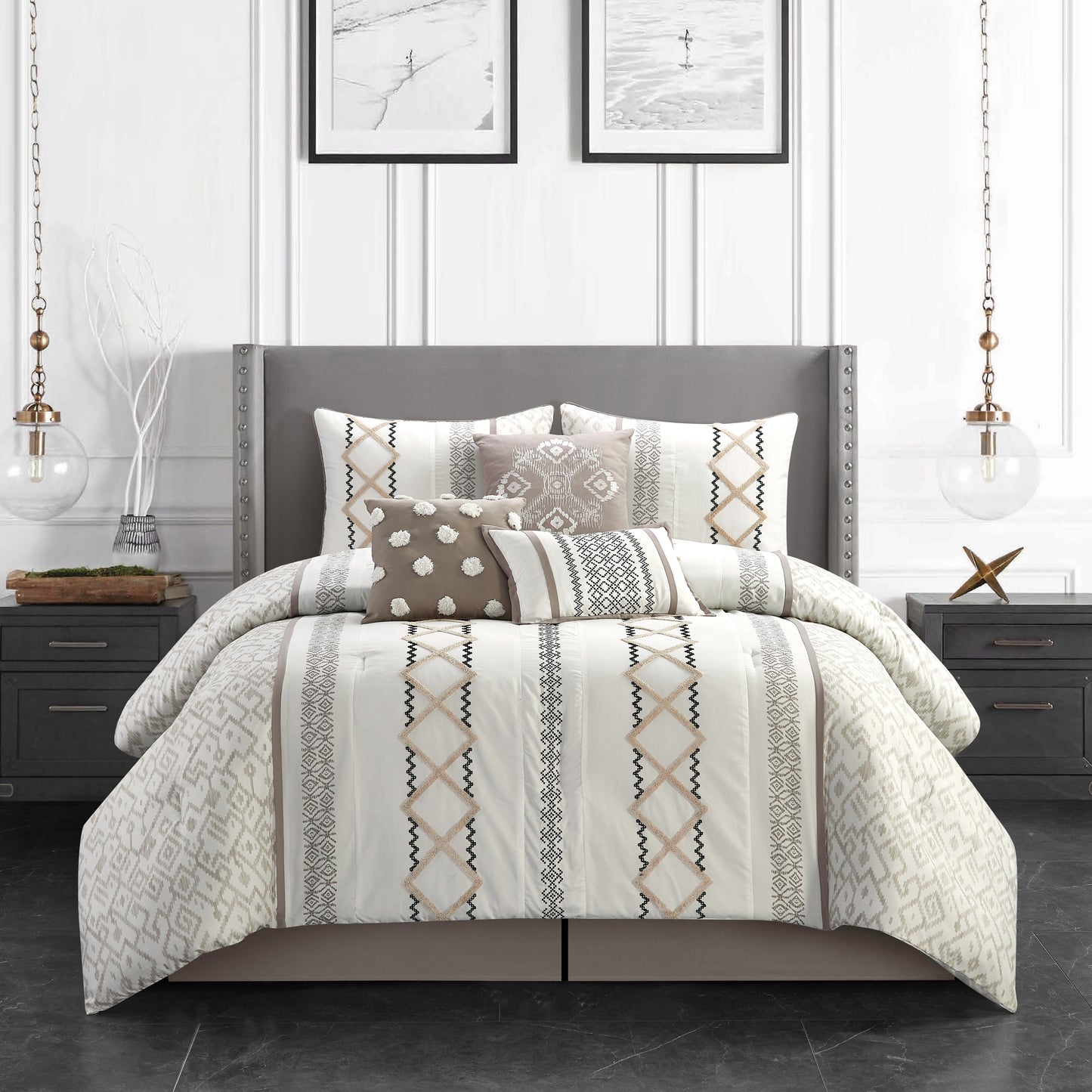 Taupe-