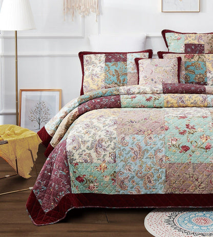 DaDa Bedding Burgundy Paisley Patchwork Cotton Quilt Set