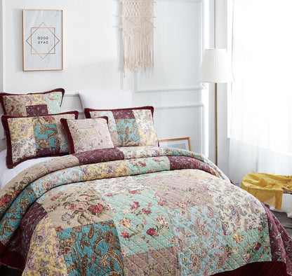 DaDa Bedding Burgundy Paisley Patchwork Cotton Quilt Set