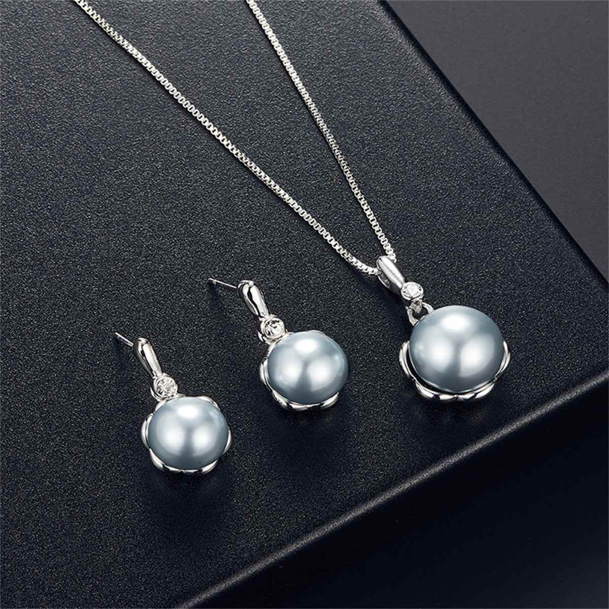 Metallic-