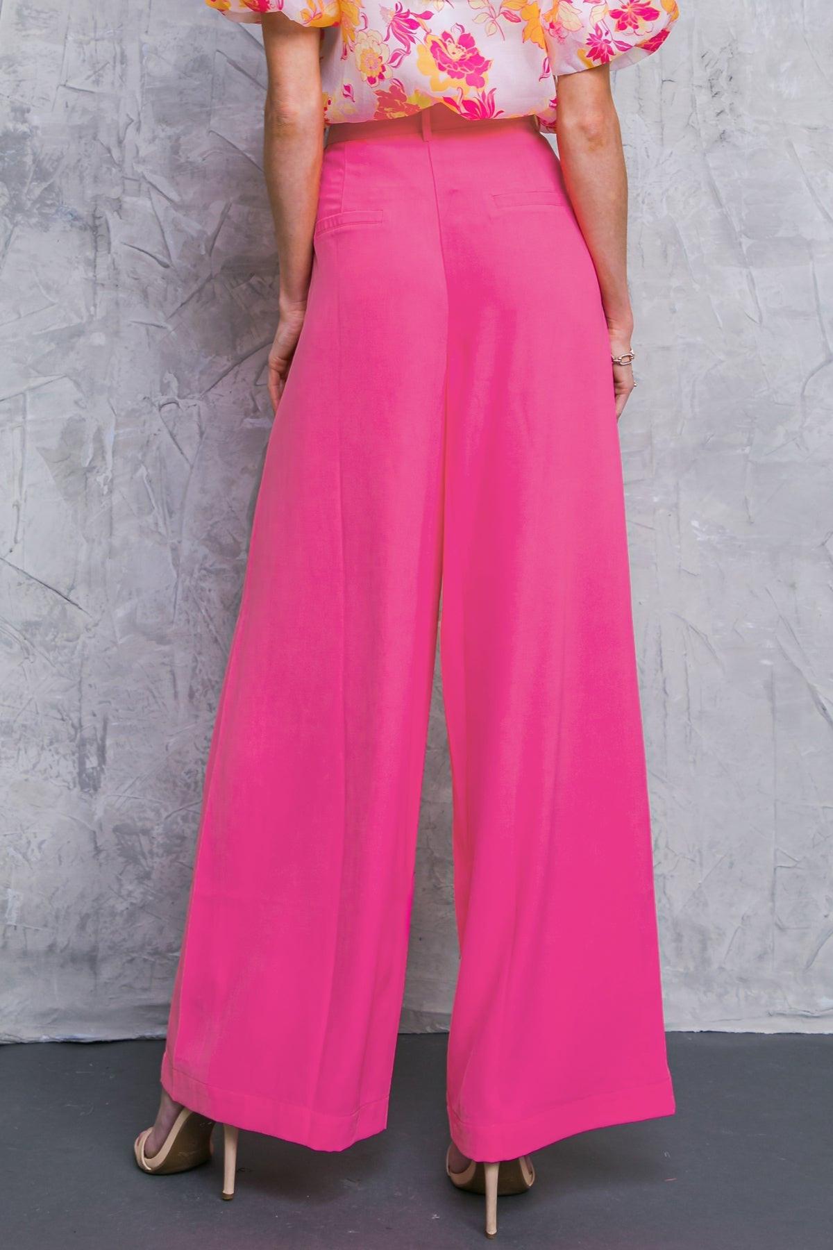 Upscale Aura Woven Pants