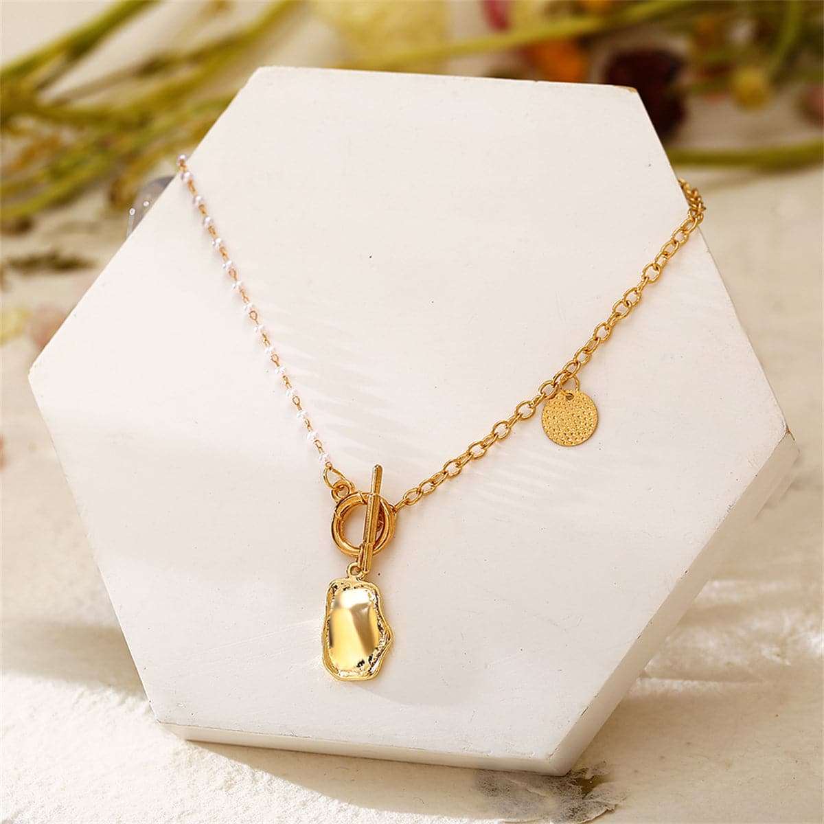 Pearl & Goldtone Convex Toggle Pendant Necklace