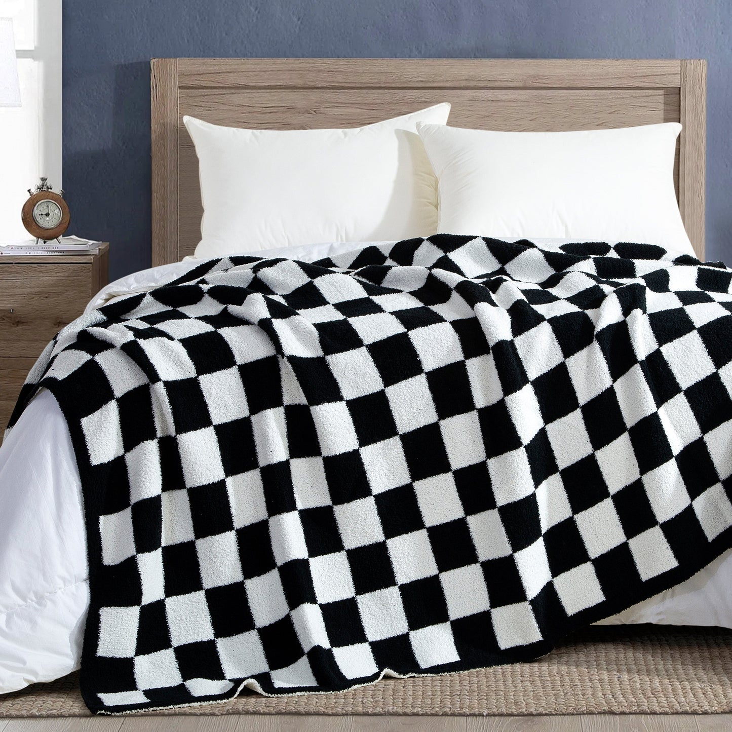 Elegant Comfort 50" x 70"  Ultra Soft Checkered Knitted Throw Blanket