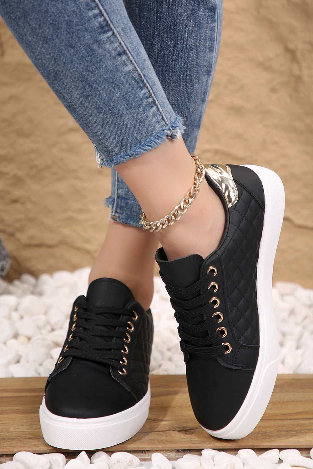Harper Quilted Lace up Sneakers - Black / 6