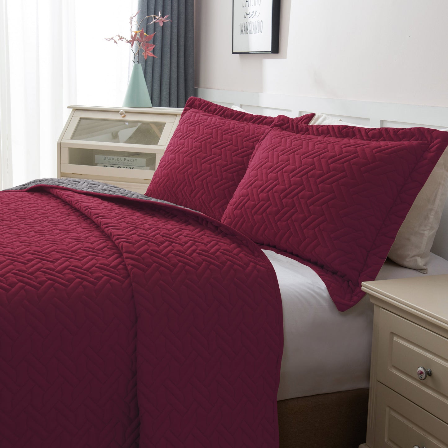 Elegant Comfort 3-Piece Majestic Quilted Reversible Bedspread Coverlet Set