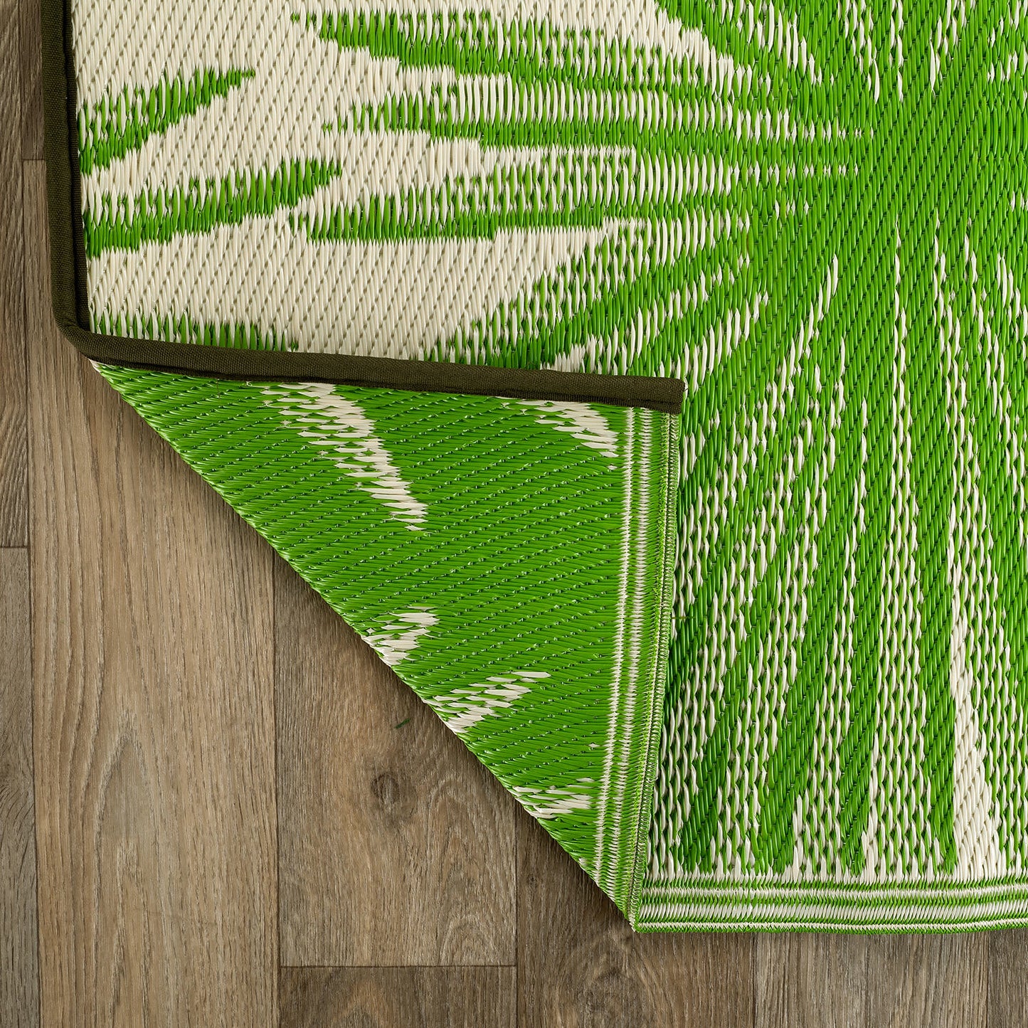 GREEN-