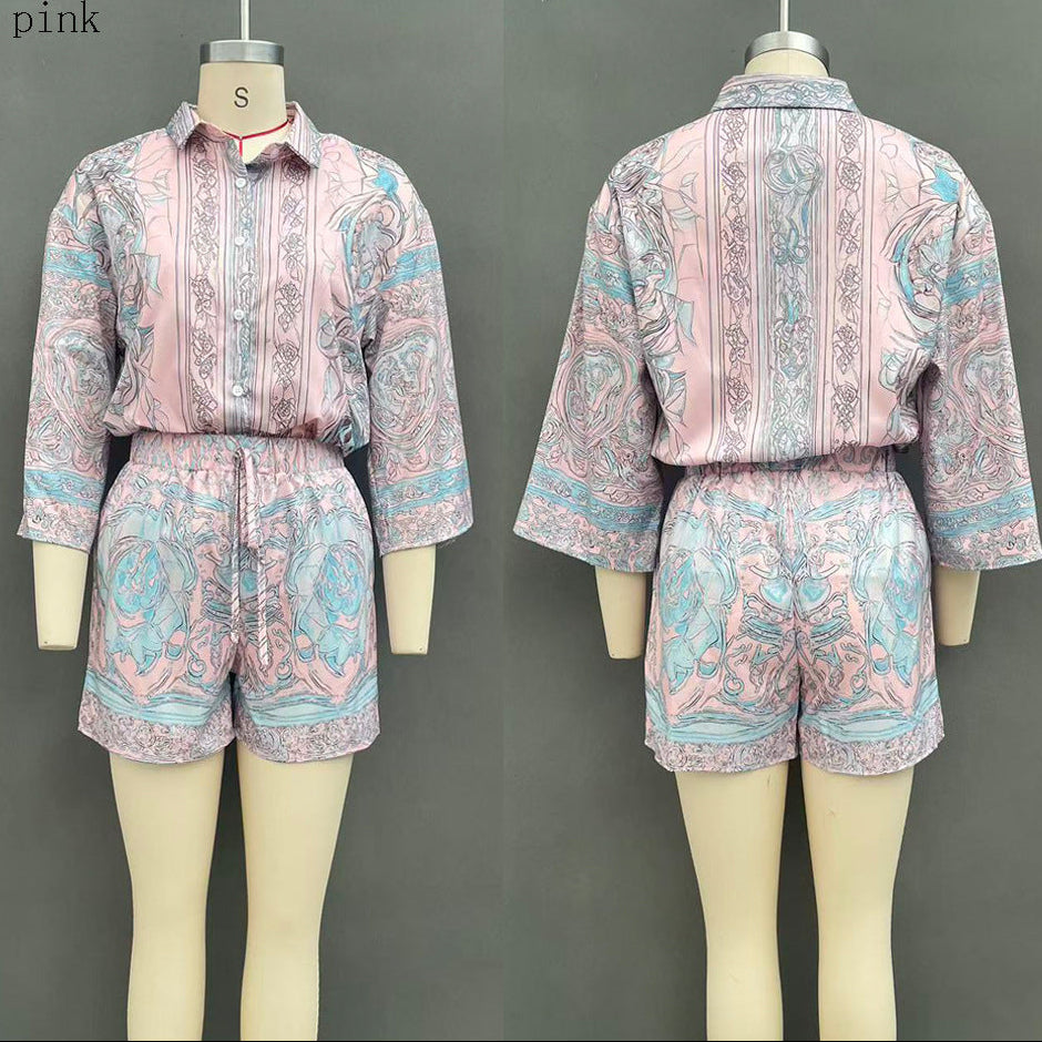 Women's Baroque Medallion Print Batwing Shirt & Shorts Set