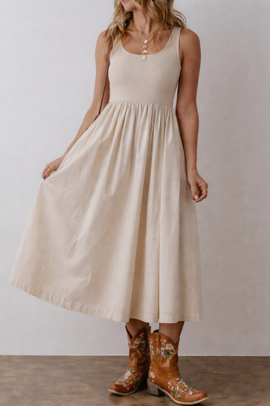 Threaded Pear Della Pleated Sleeveless Long Dress