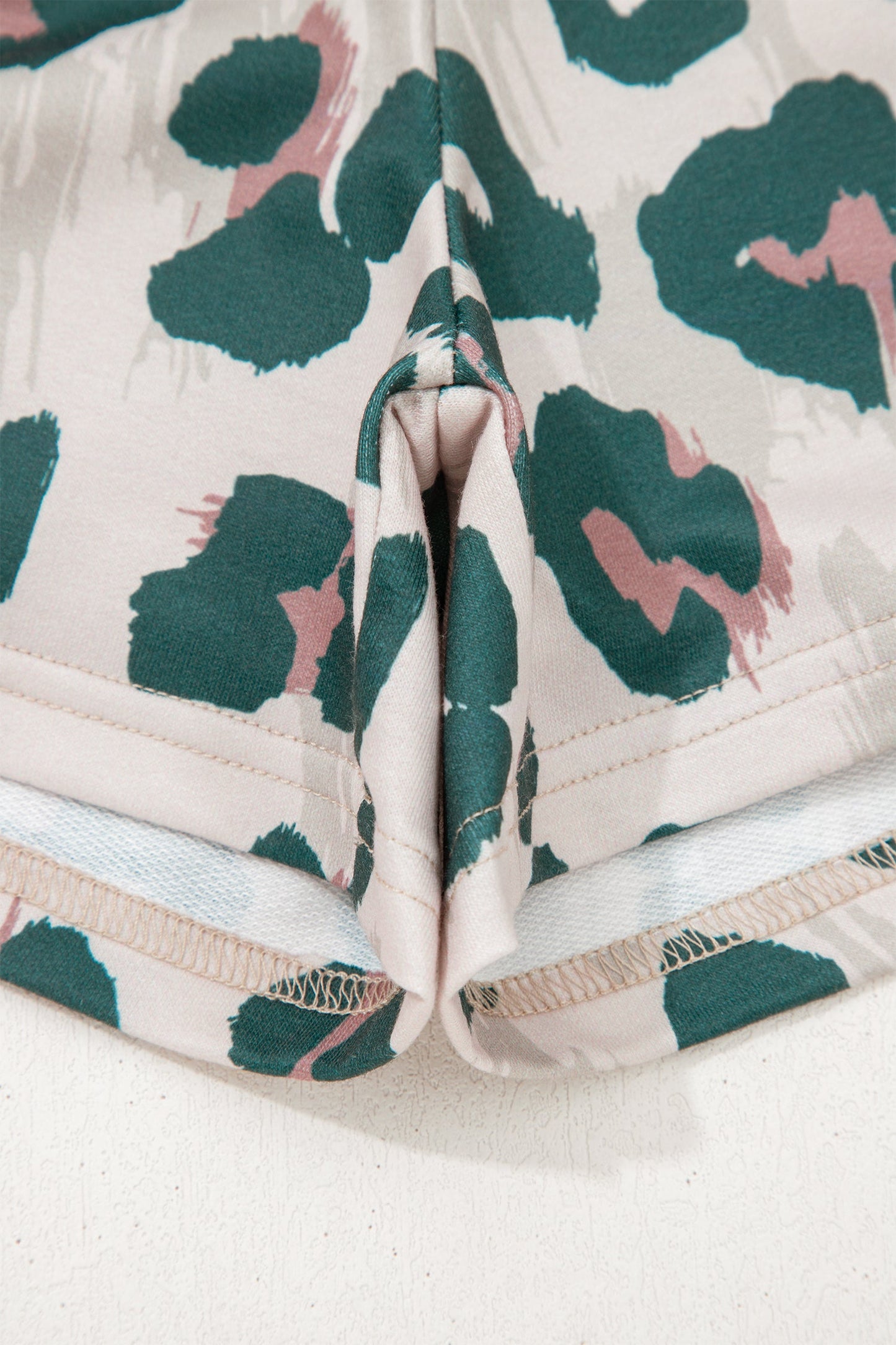 Threaded Pear Arleth Print Contrast Trim Top