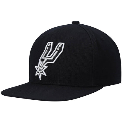 Mitchell & Ness Men's NBA Team Ground 2.0 Snapback Spurs Snapback Caps