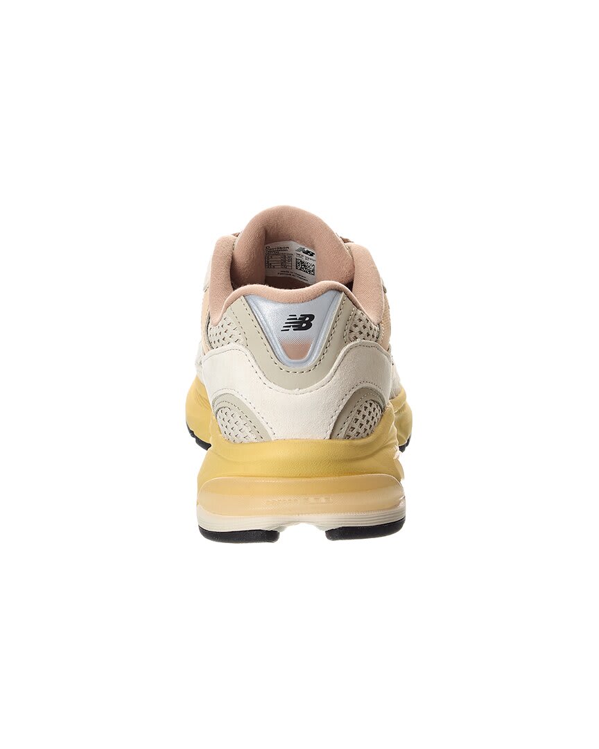beige brown-