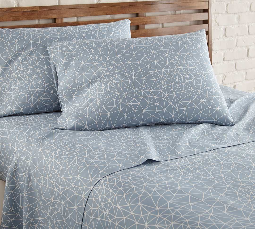 Geometric Maze Blue-