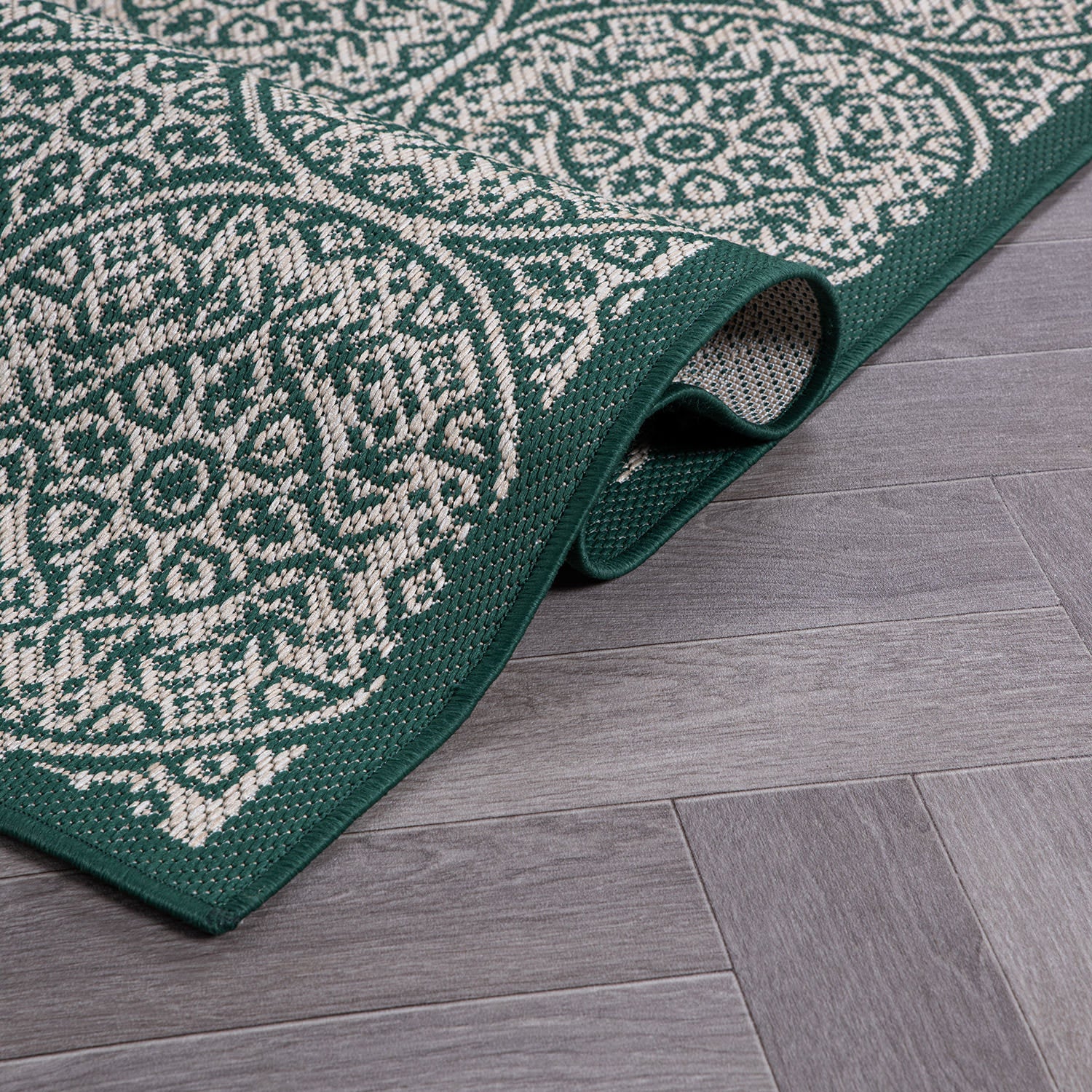 GREEN-