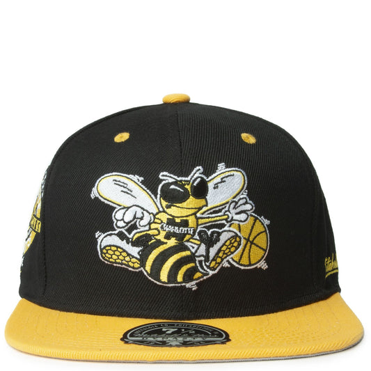 Mitchell & Ness Men's NBA Yellow Toe Fitted Hwc Hornets Fitted Caps