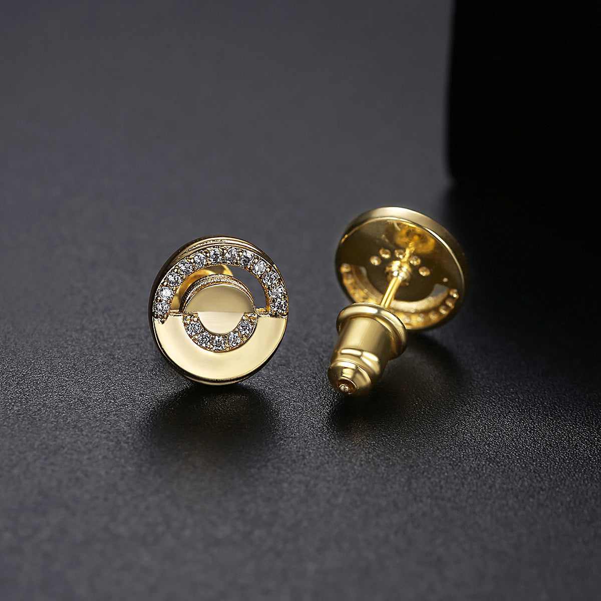 Metallic-