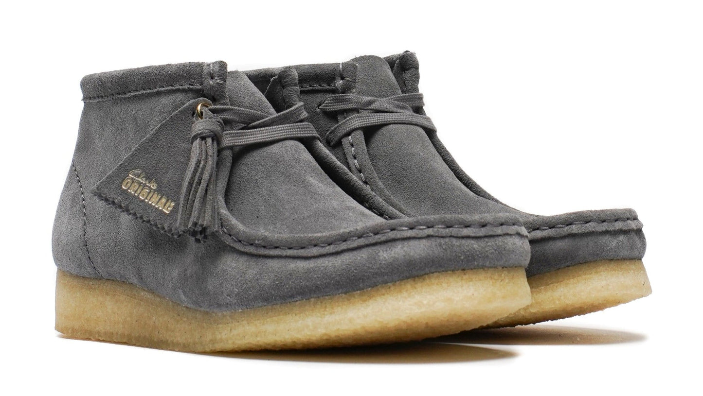 Clarks Women's Wallabee Boot Grey/Blue Suede Booties