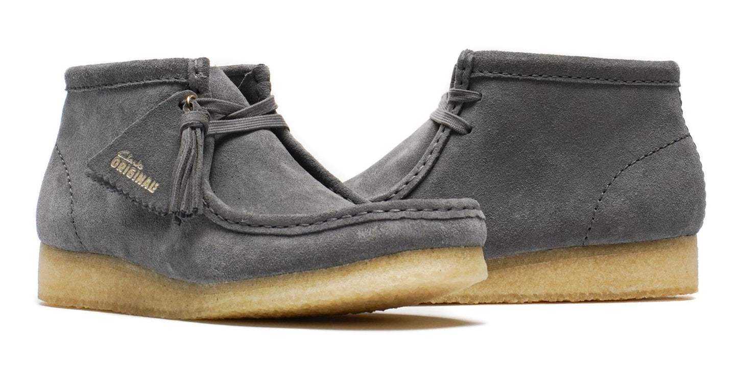 Clarks Women's Wallabee Boot Grey/Blue Suede Booties