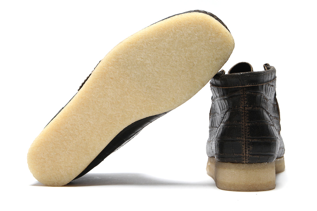 Clarks Women's Wallabee Boot Blkcroc Distress Booties