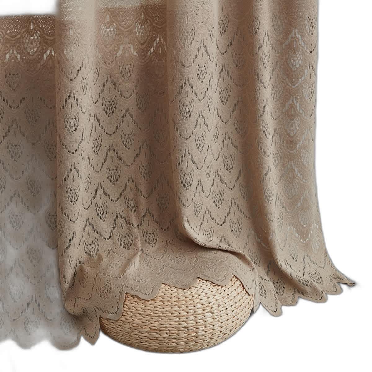 Taupe-