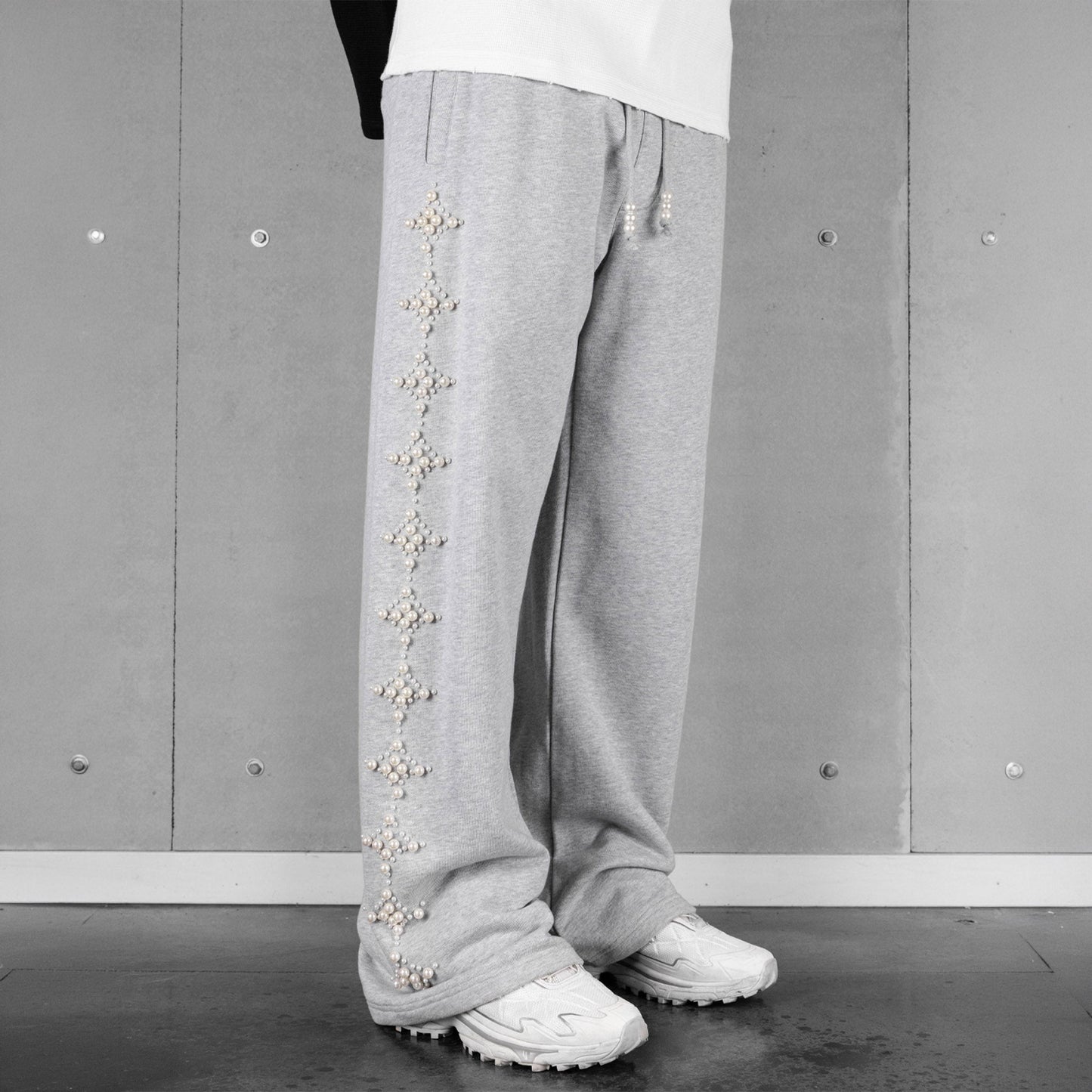 Commons Pearled Star Sweatpant Heather Grey