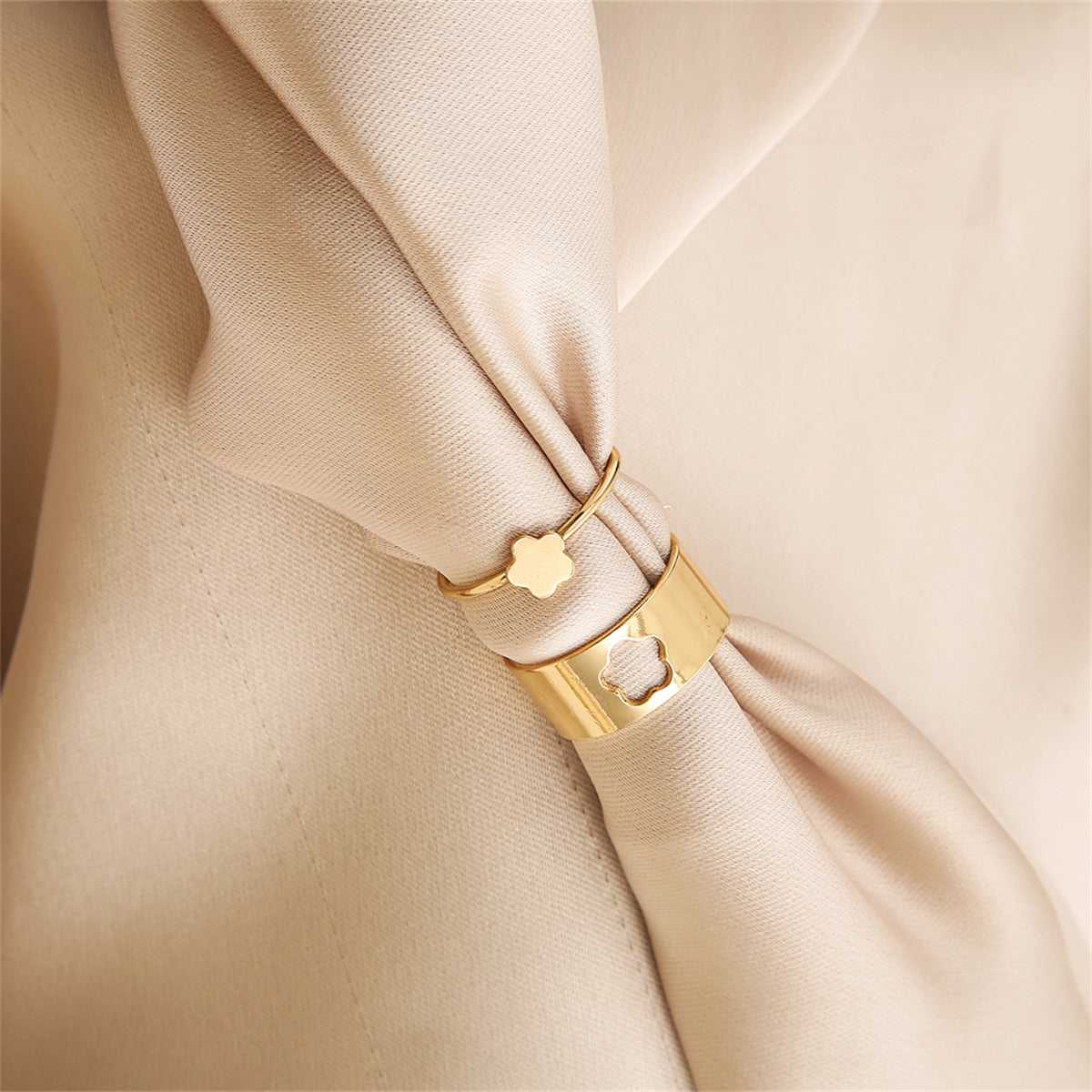 Goldtone Flower Band Ring Set