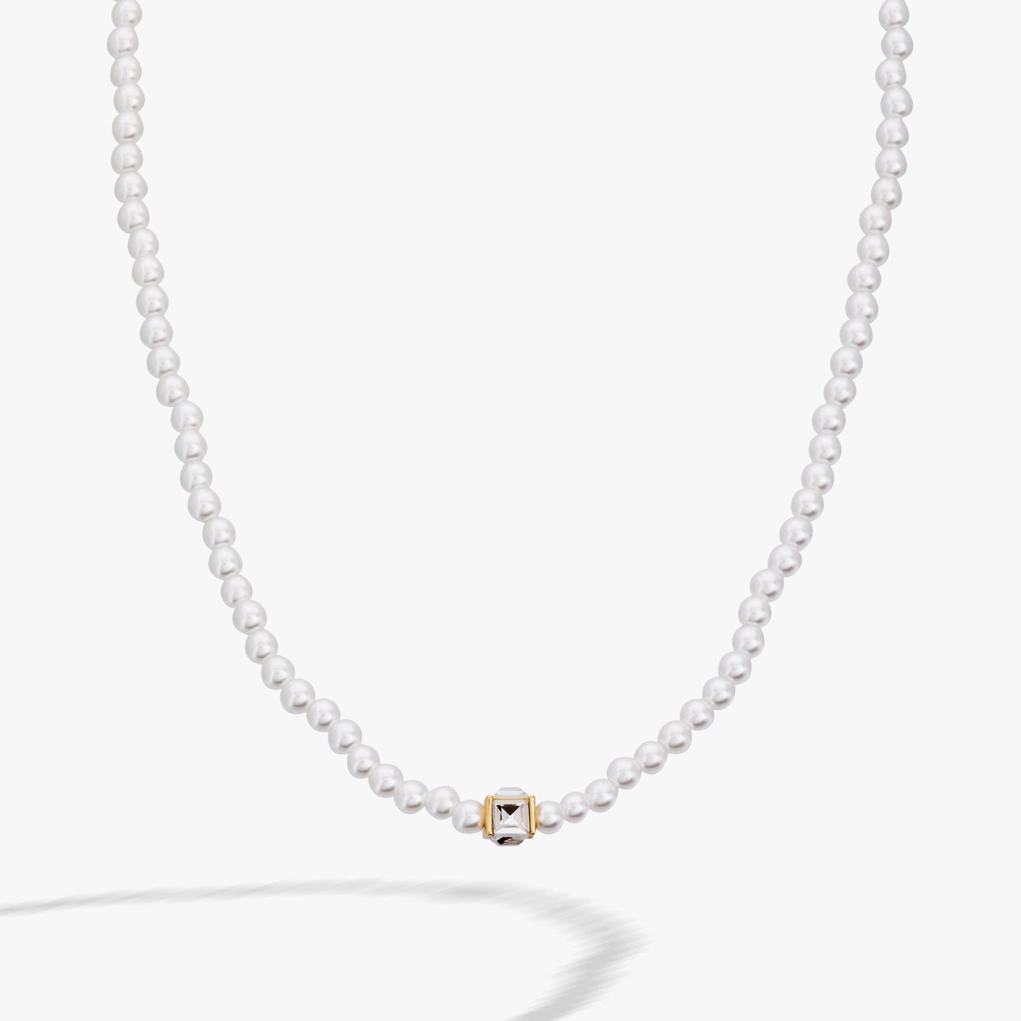 Crystal and Pearl Beaded Necklace